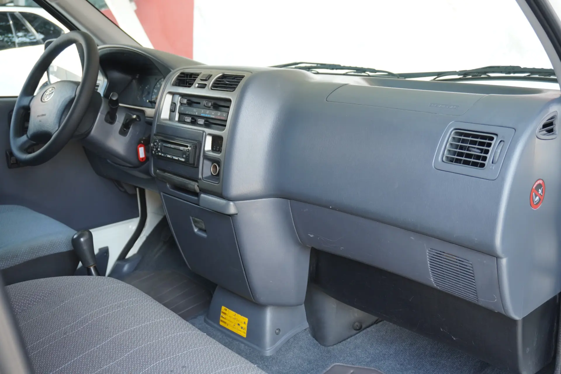 Toyota HiAce 2.5 D-4D Service 2.8T 7
