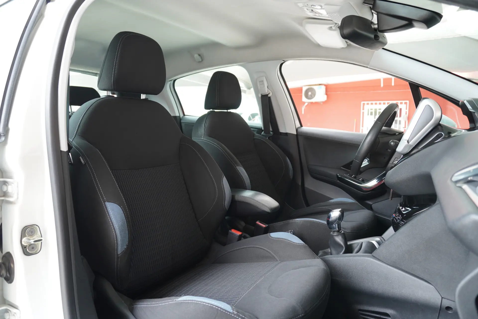 Peugeot 208 1.4 HDi Access 15