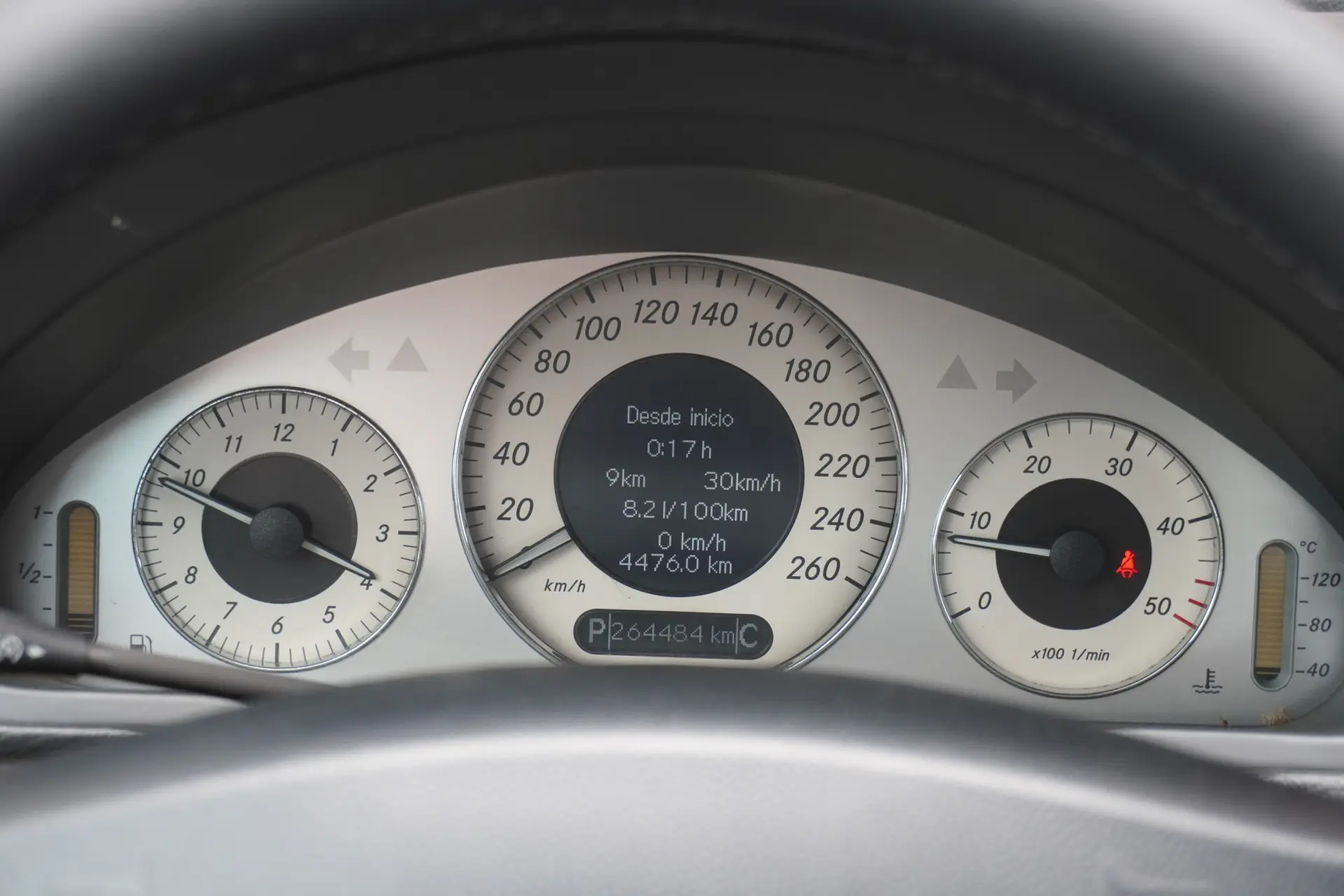 Mercedes-Benz E 220 CDI Avantgarde Aut. 10