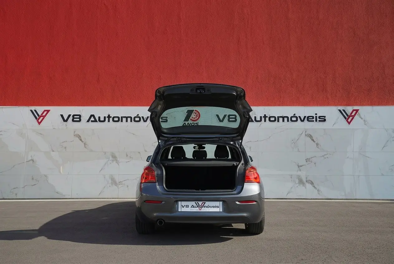 BMW 116 d Line Urban Auto 17