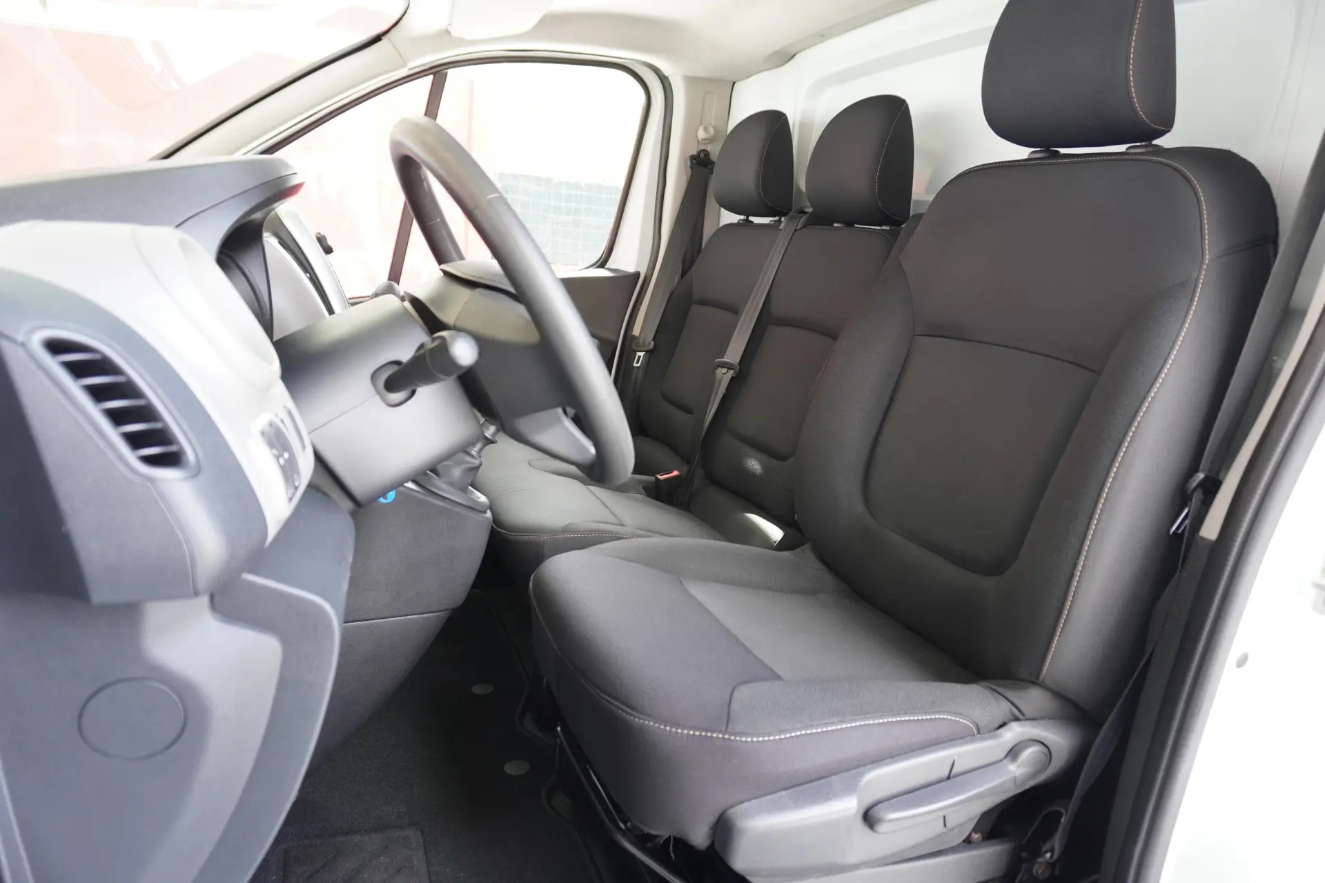 Renault Trafic 1.6 dCi L1H1 1.0T 6