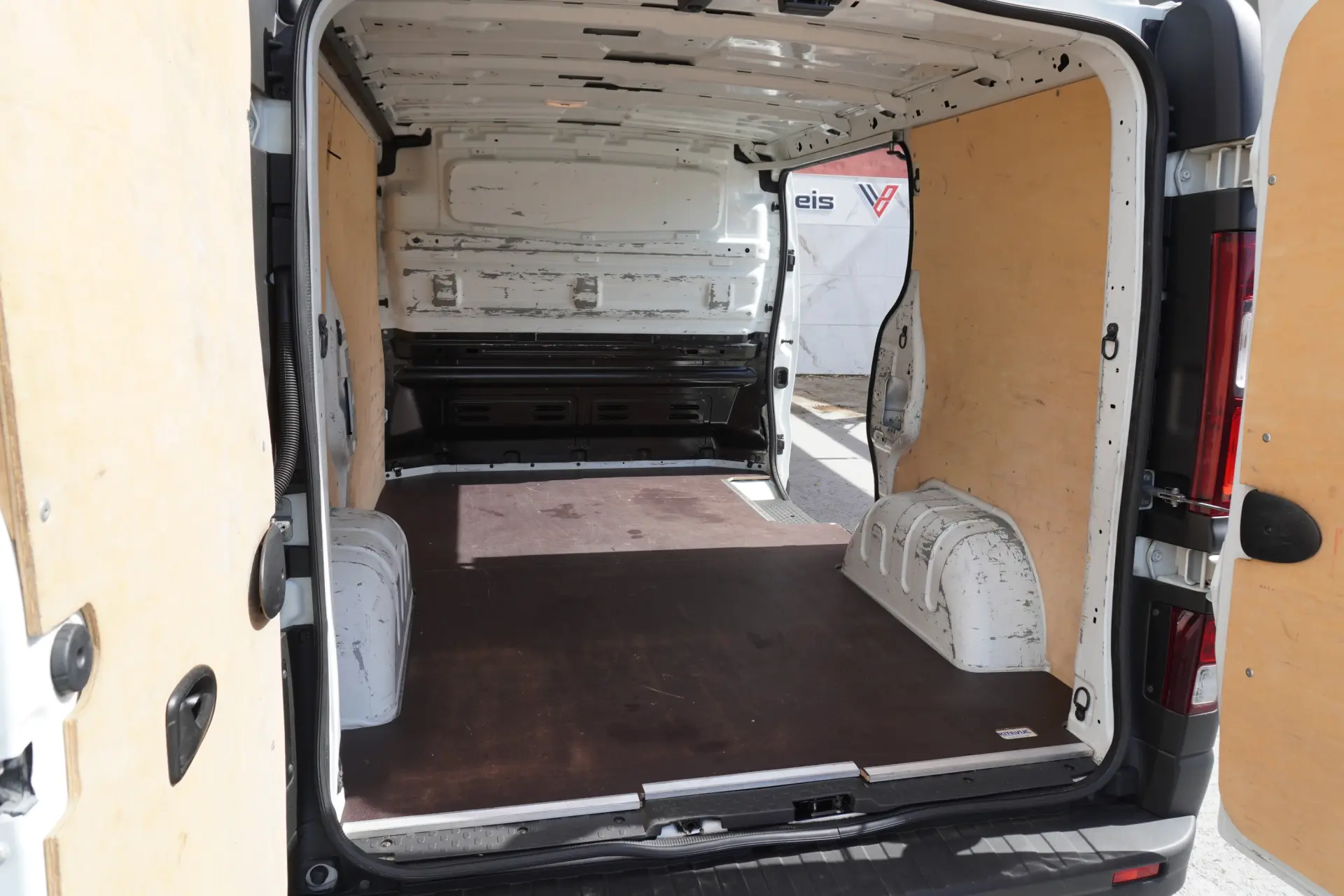 Renault Trafic 1.6 dCi L1H1 1.0T 17