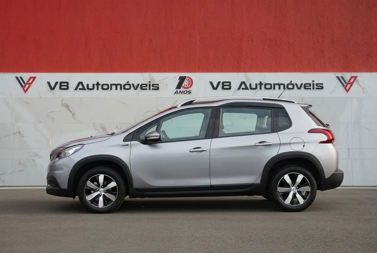 Peugeot 2008 1.5 BlueHDi Allure 2