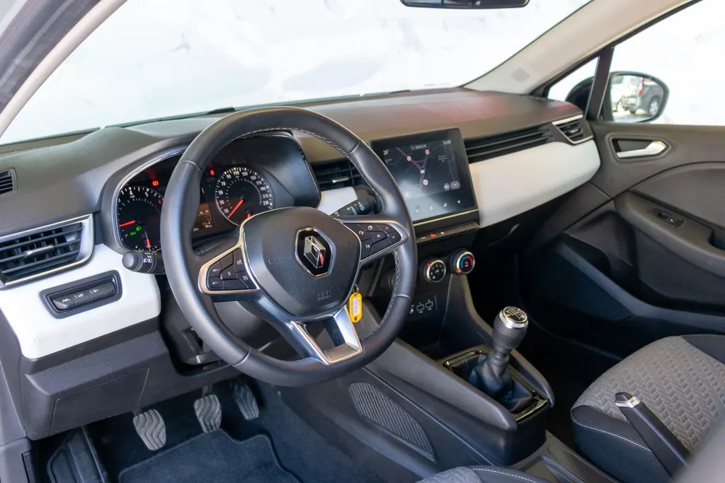 Renault Clio 1.0 TCe Intens 7