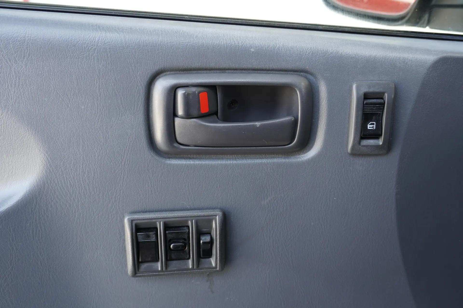 Toyota HiAce 2.5 D-4D Service 2.8T 11