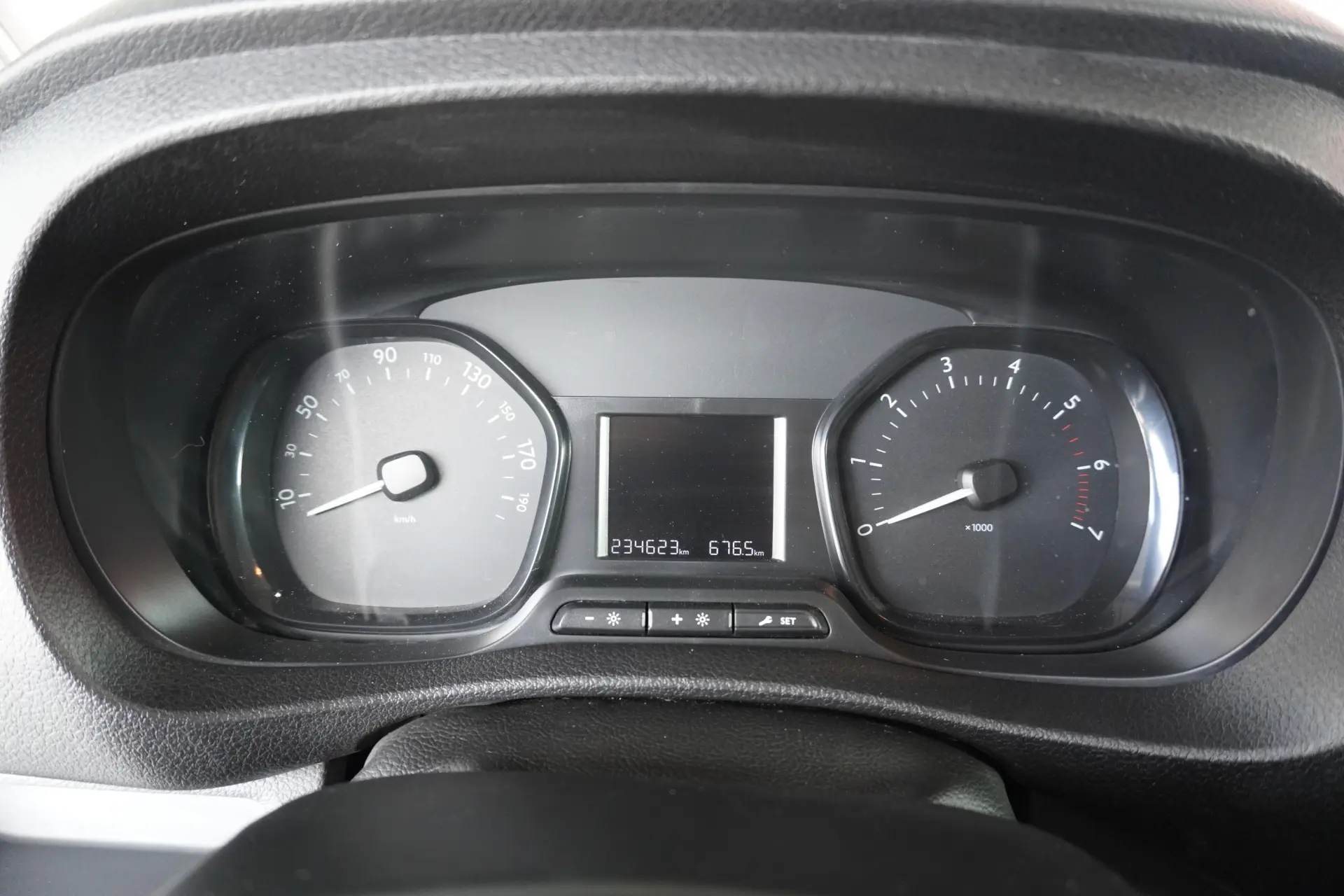Toyota Proace 2.0 D4-D 11