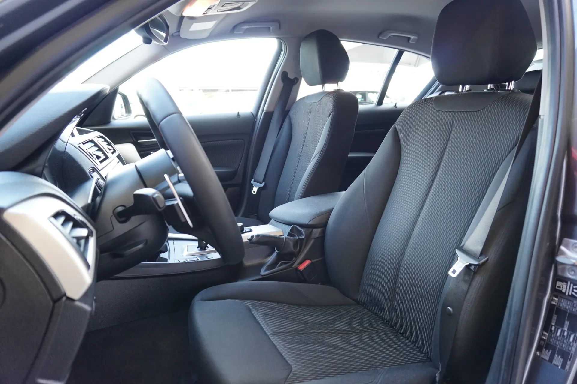 BMW 116 i Aut. Sport Line 12