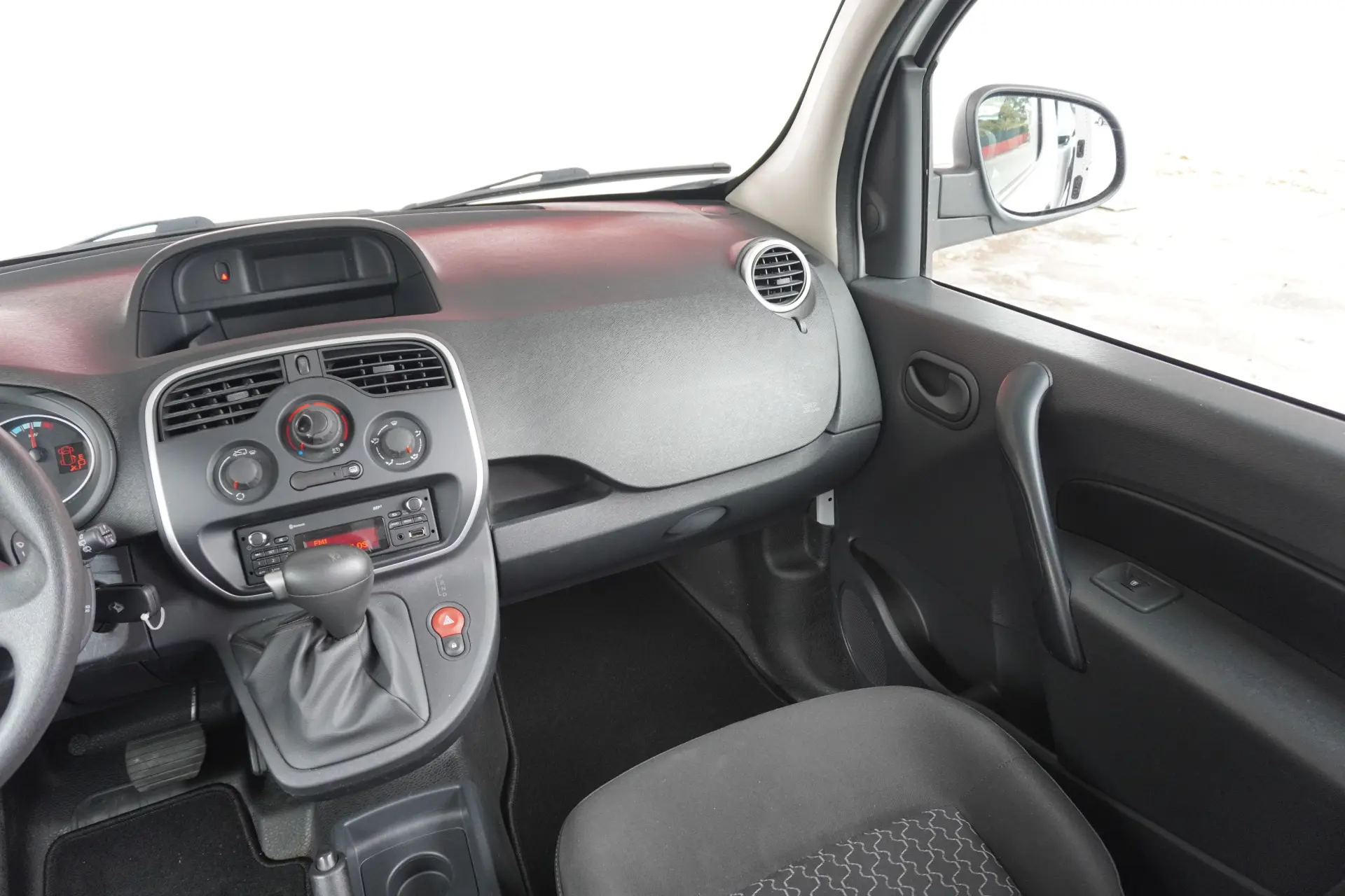 Renault Kangoo Maxi 33 (c/ Bateria) 10