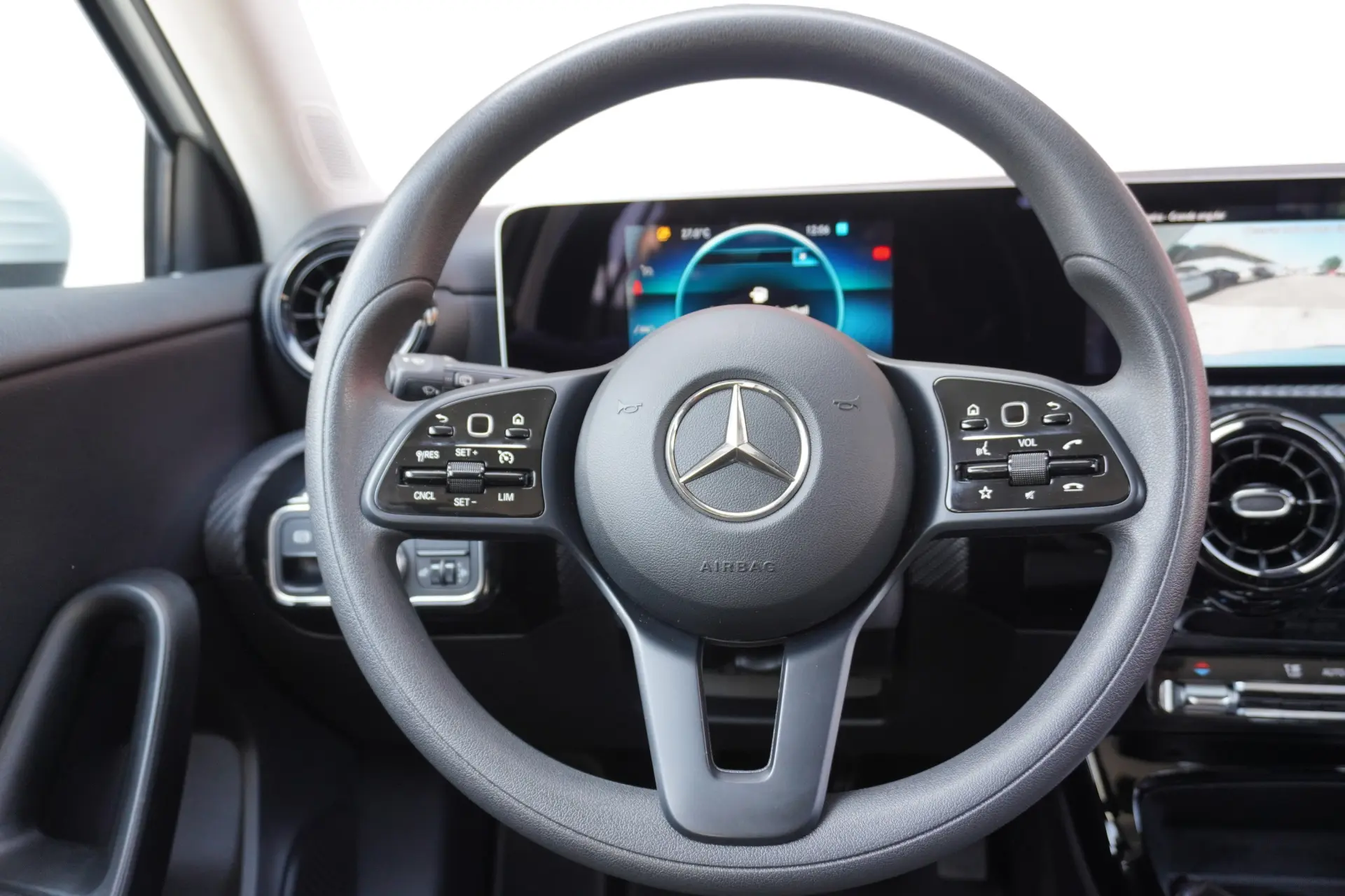 Mercedes-Benz A 180 d Business Solutions 7