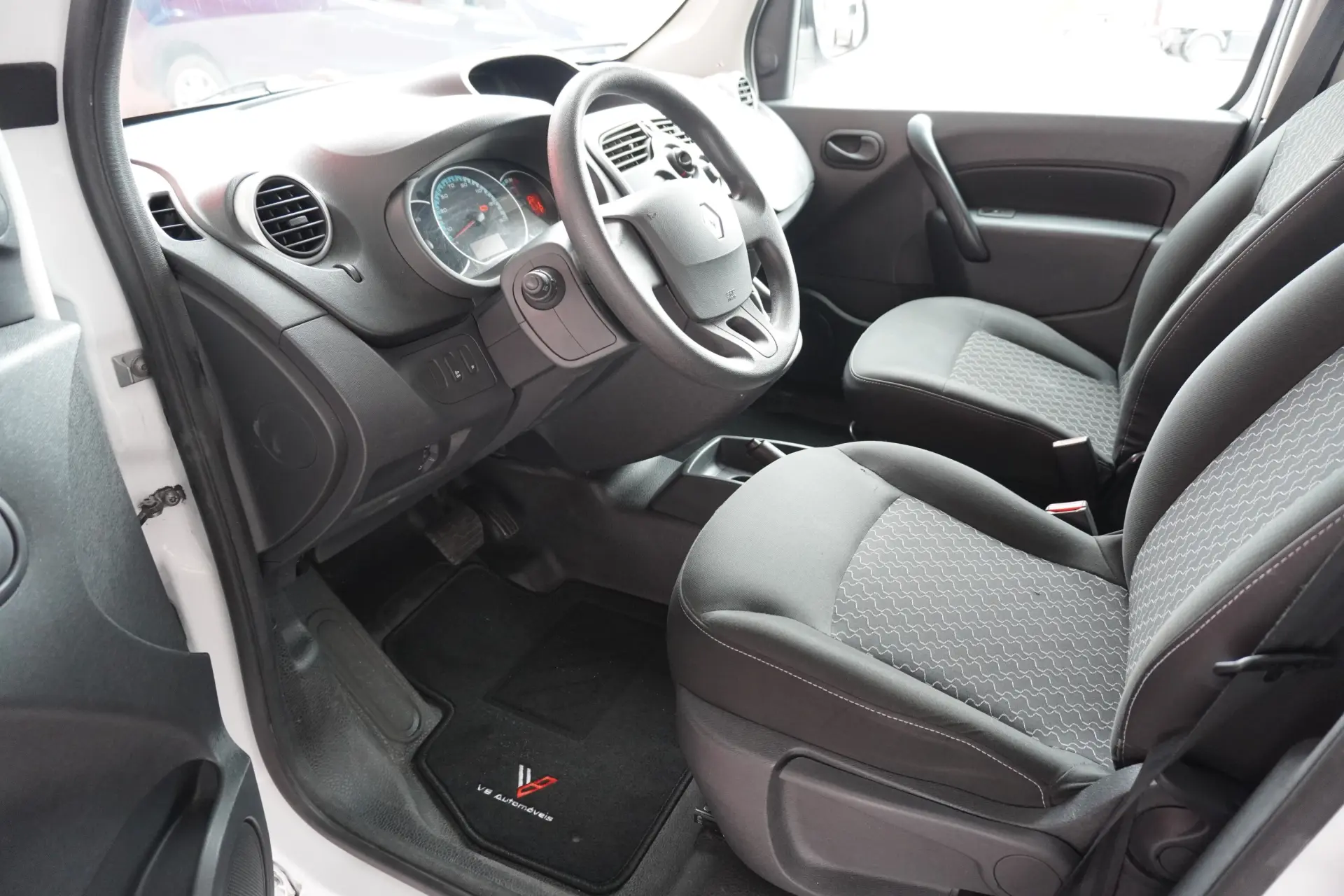 Renault Kangoo Maxi 33 (c/ Bateria) 16