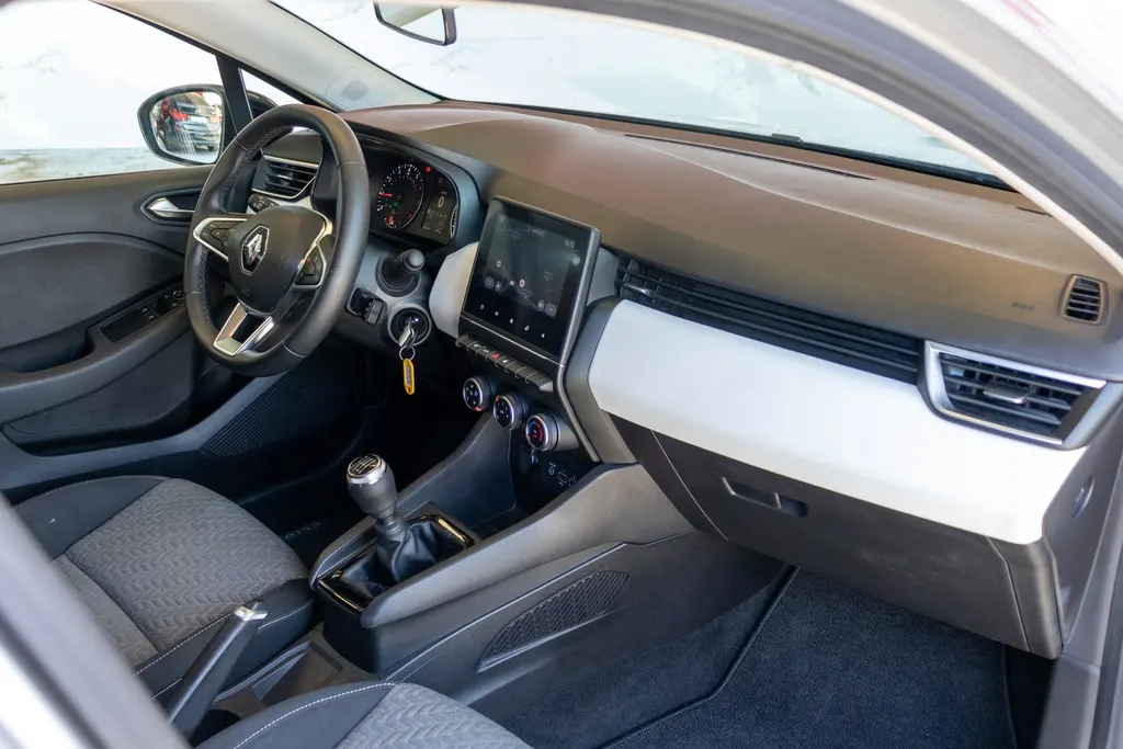 Renault Clio 1.0 TCe Intens 13