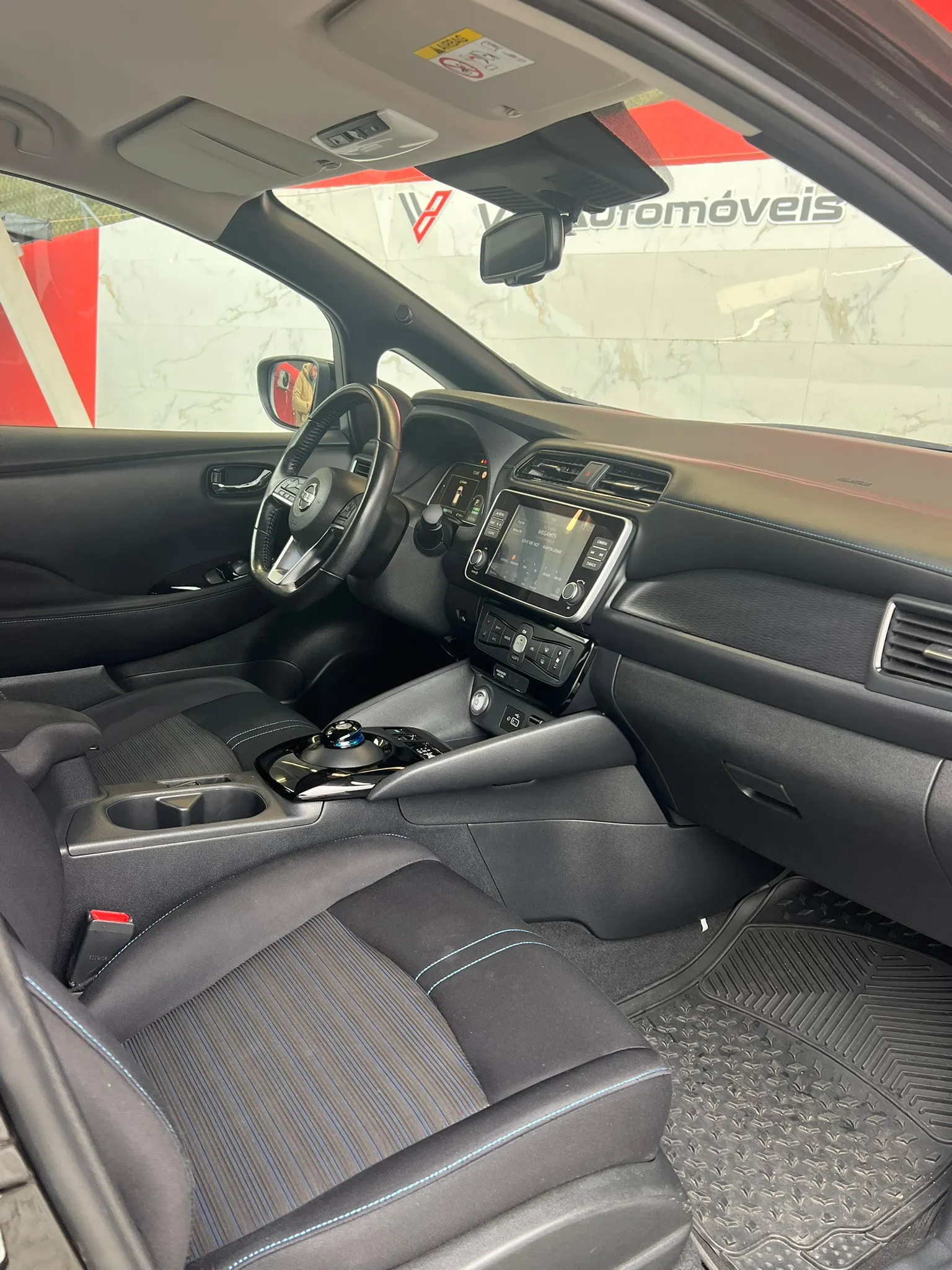 Nissan Leaf N-Connecta Full Led 9