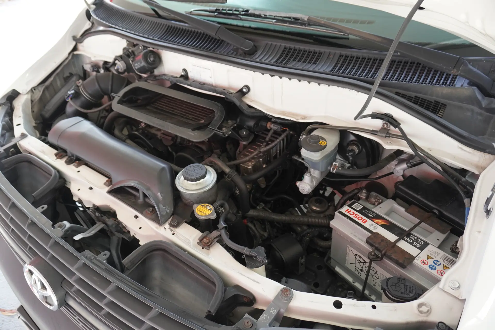 Toyota HiAce 2.5 D-4D Service 2.8T 17