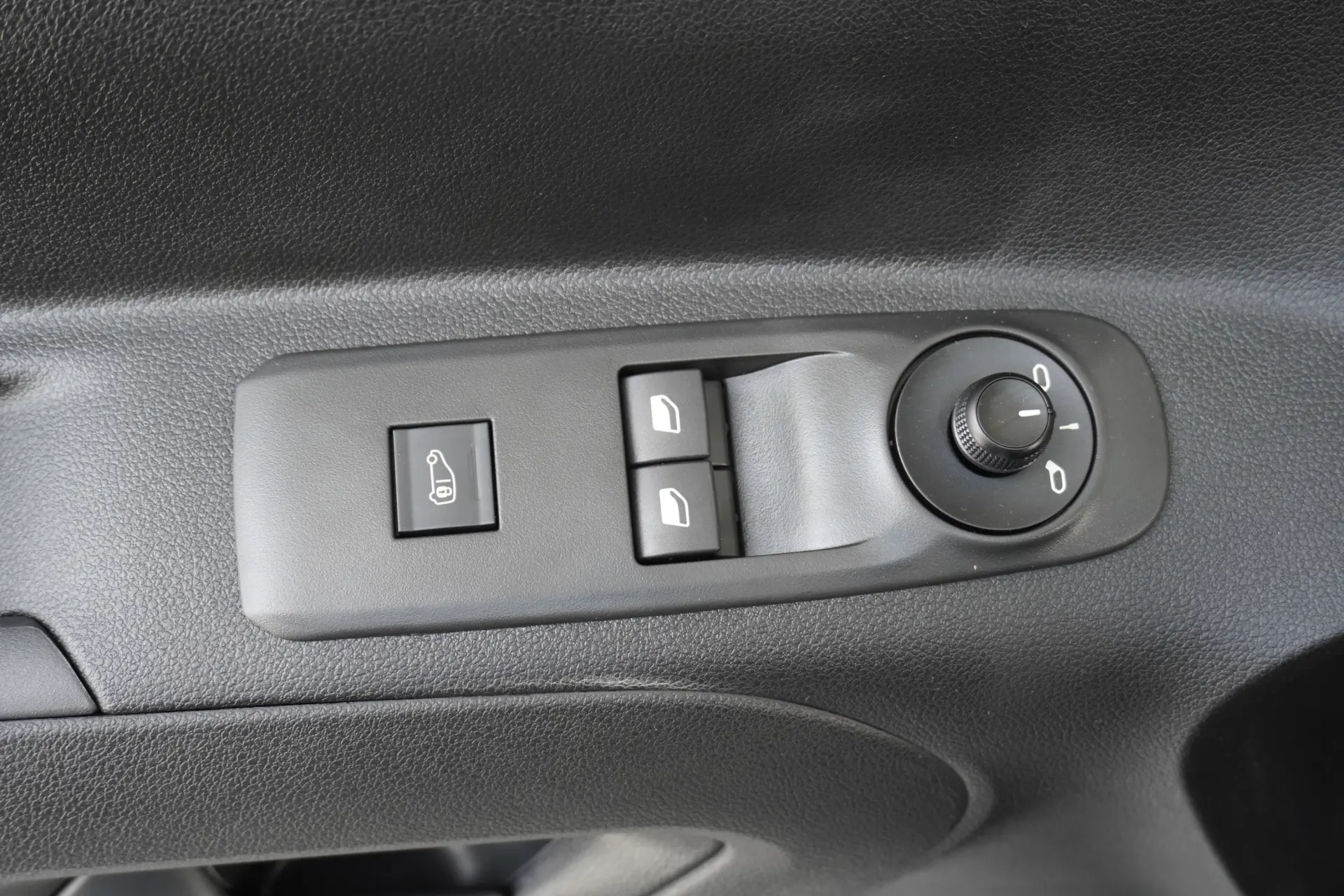 Citroen e-Berlingo 50 kWh XL Max 16