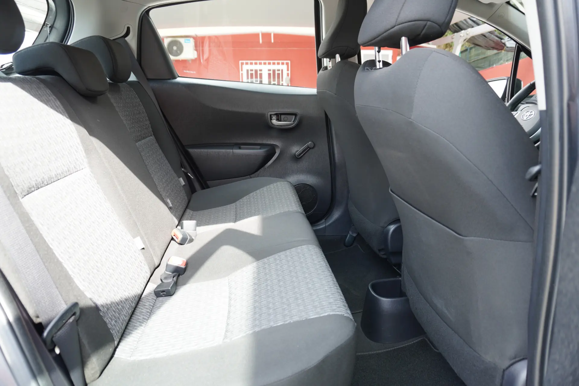 Toyota Yaris 1.4 D-4D ACtive+AC 99g 13
