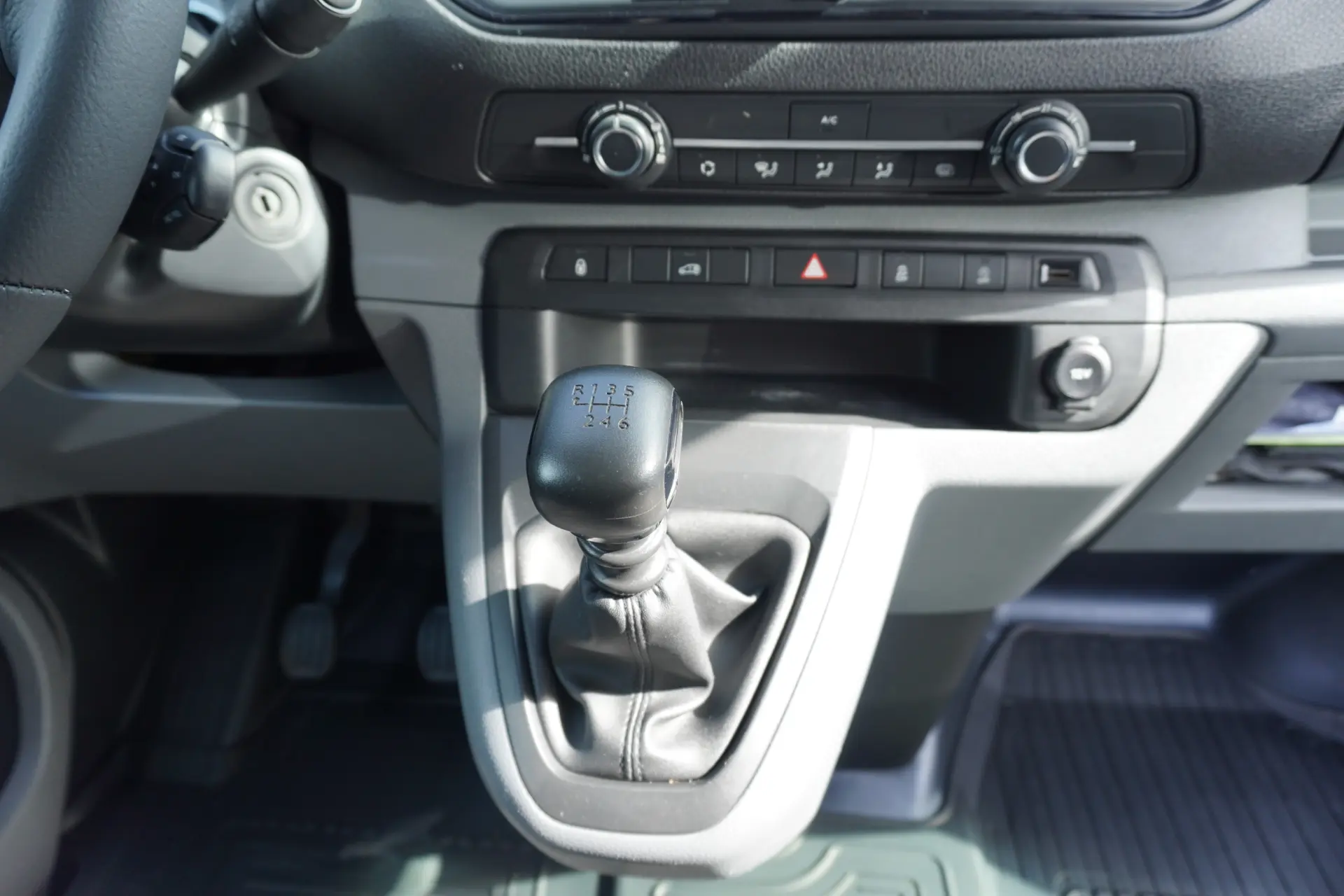 Toyota Proace D-4D  L1-H1 8