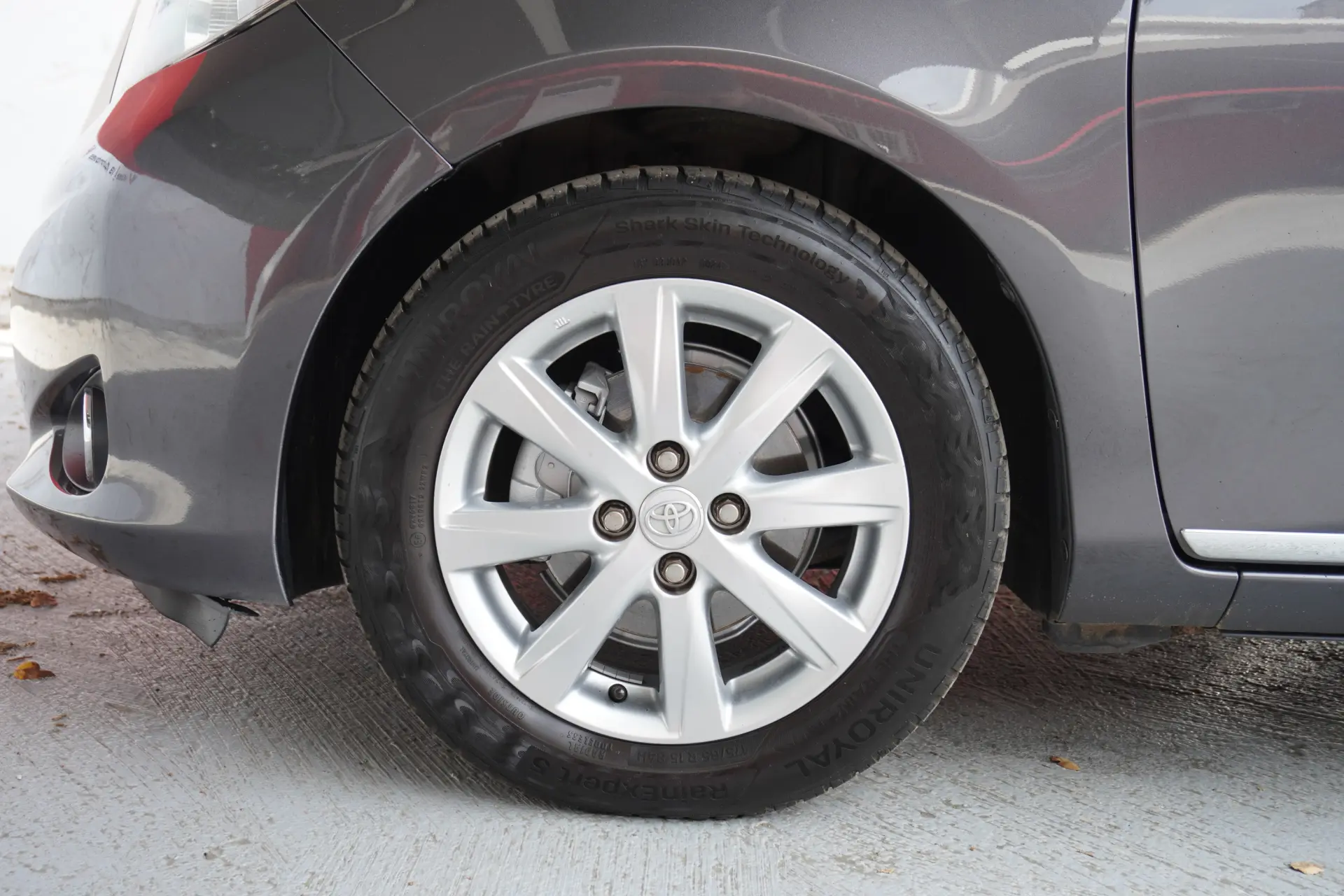 Toyota Yaris 1.4 D-4D ACtive+AC 99g 17