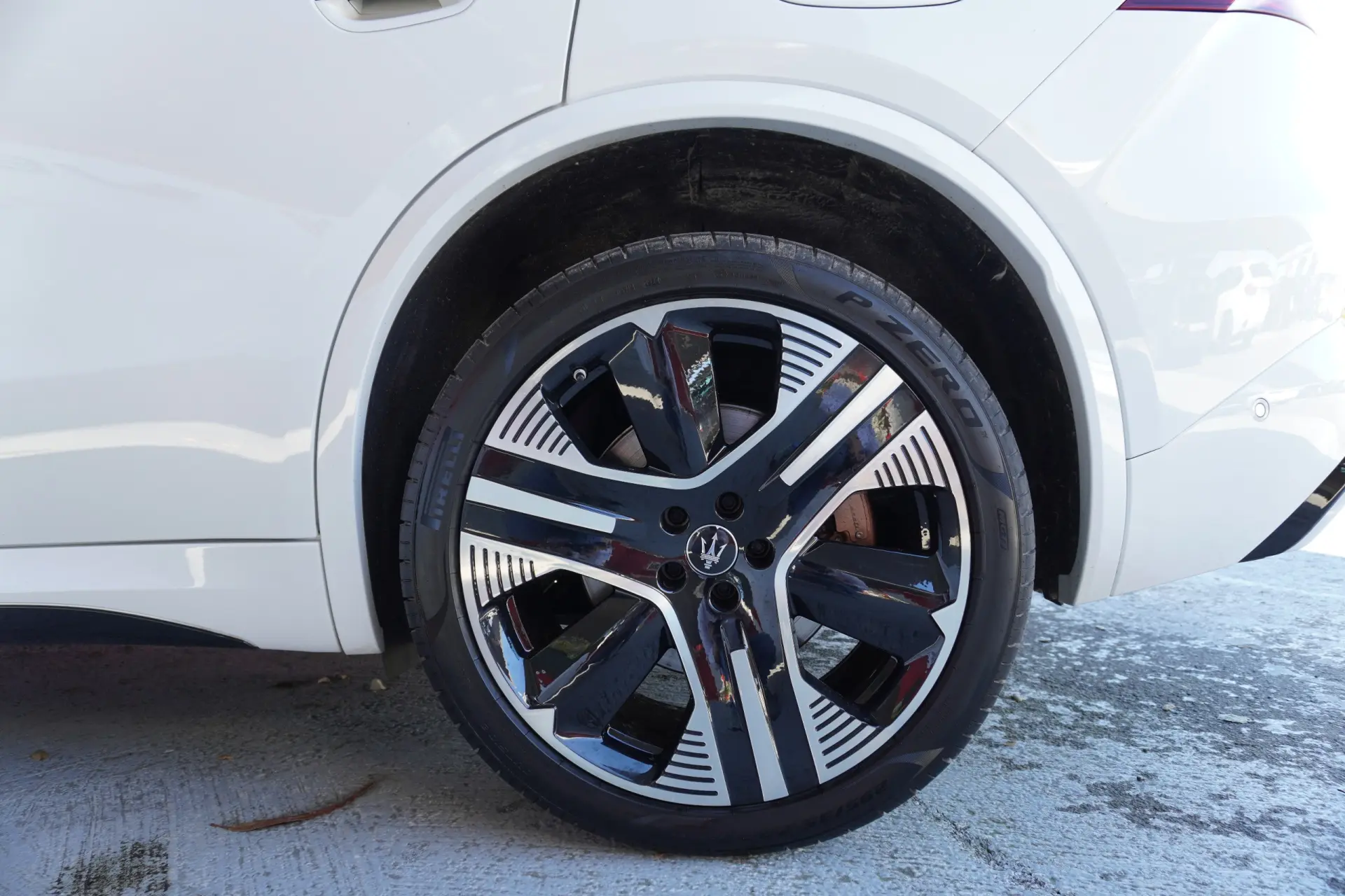 Maserati Grecale Folgore 38