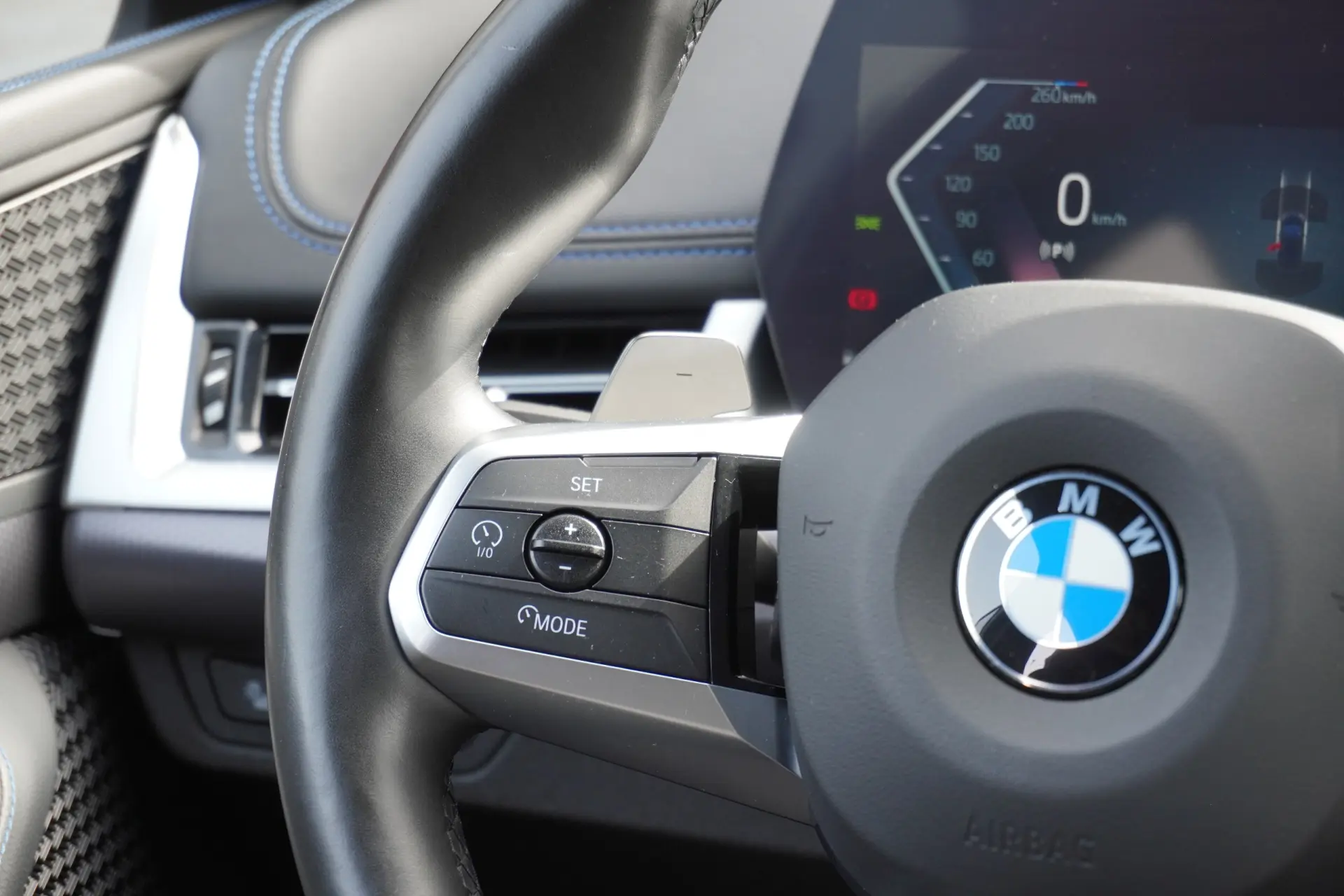 BMW 218 Active Tourer i Pack Desportivo M Auto 16