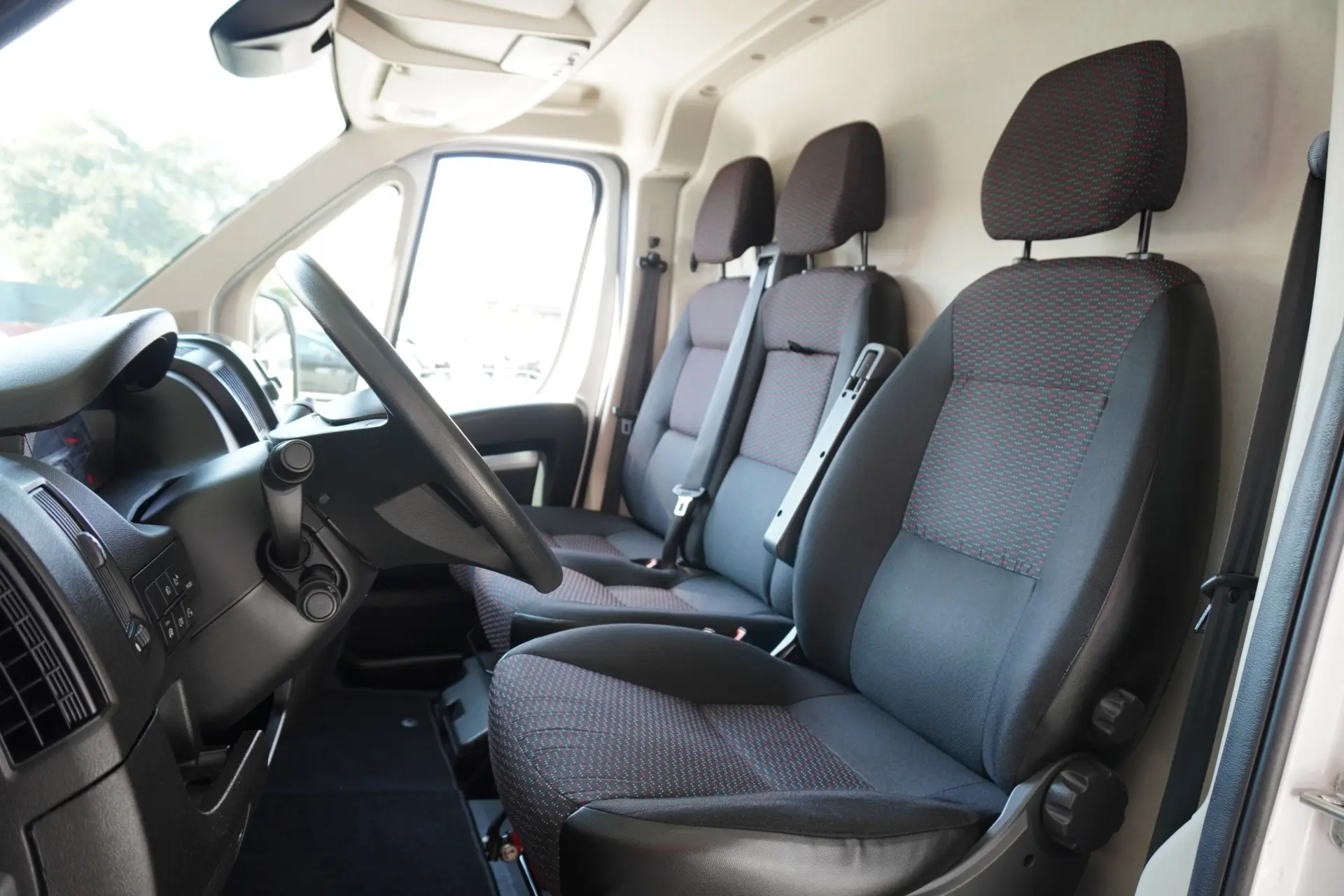 Peugeot Boxer HDi L1H1 S&S Active 12