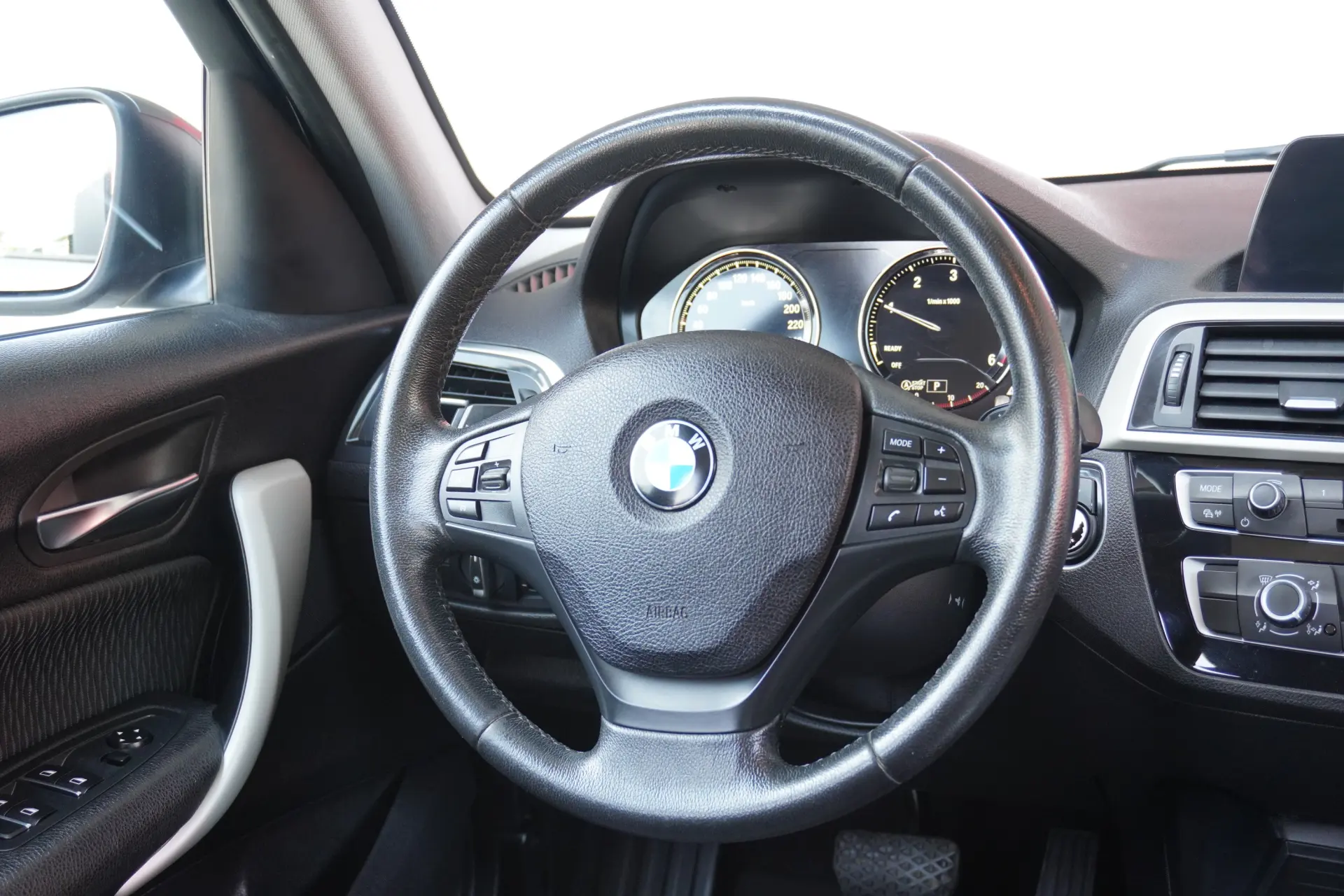 BMW 116 d Line Urban Auto 9