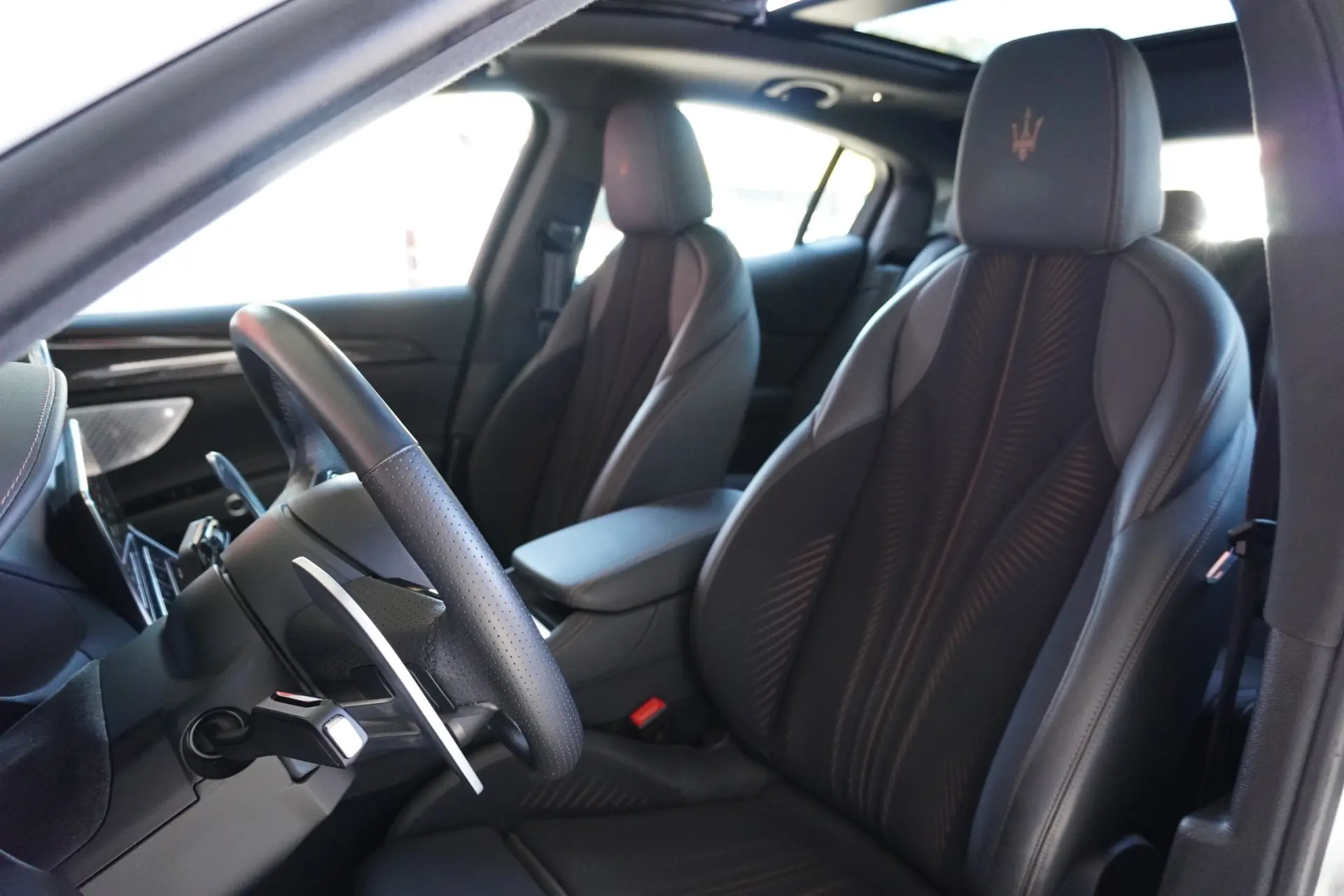 Maserati Grecale Folgore 16