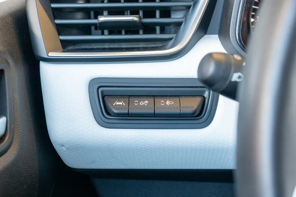 Renault Clio 1.0 TCe Intens 8