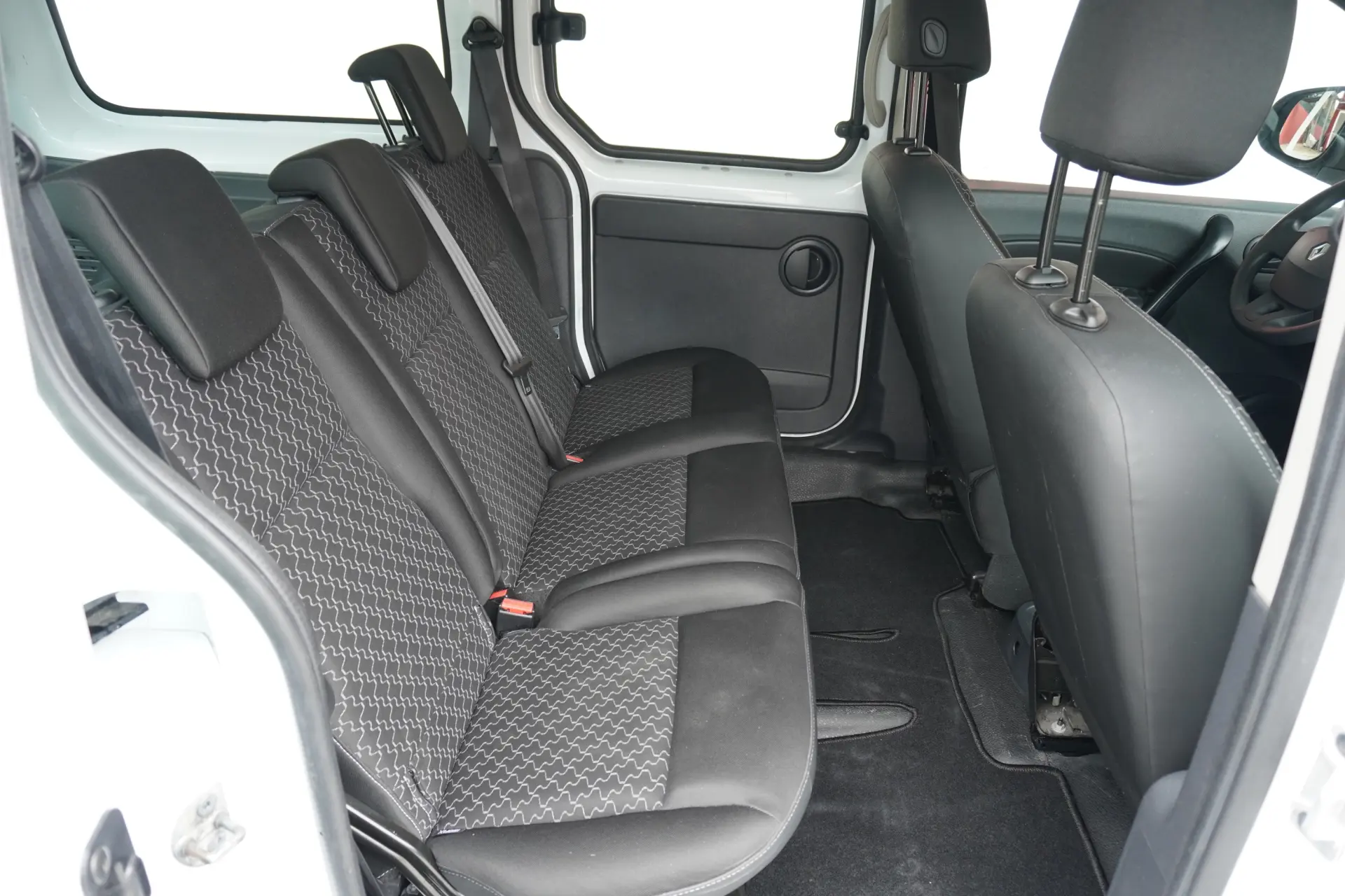 Renault Kangoo Maxi 33 (c/ Bateria) 11