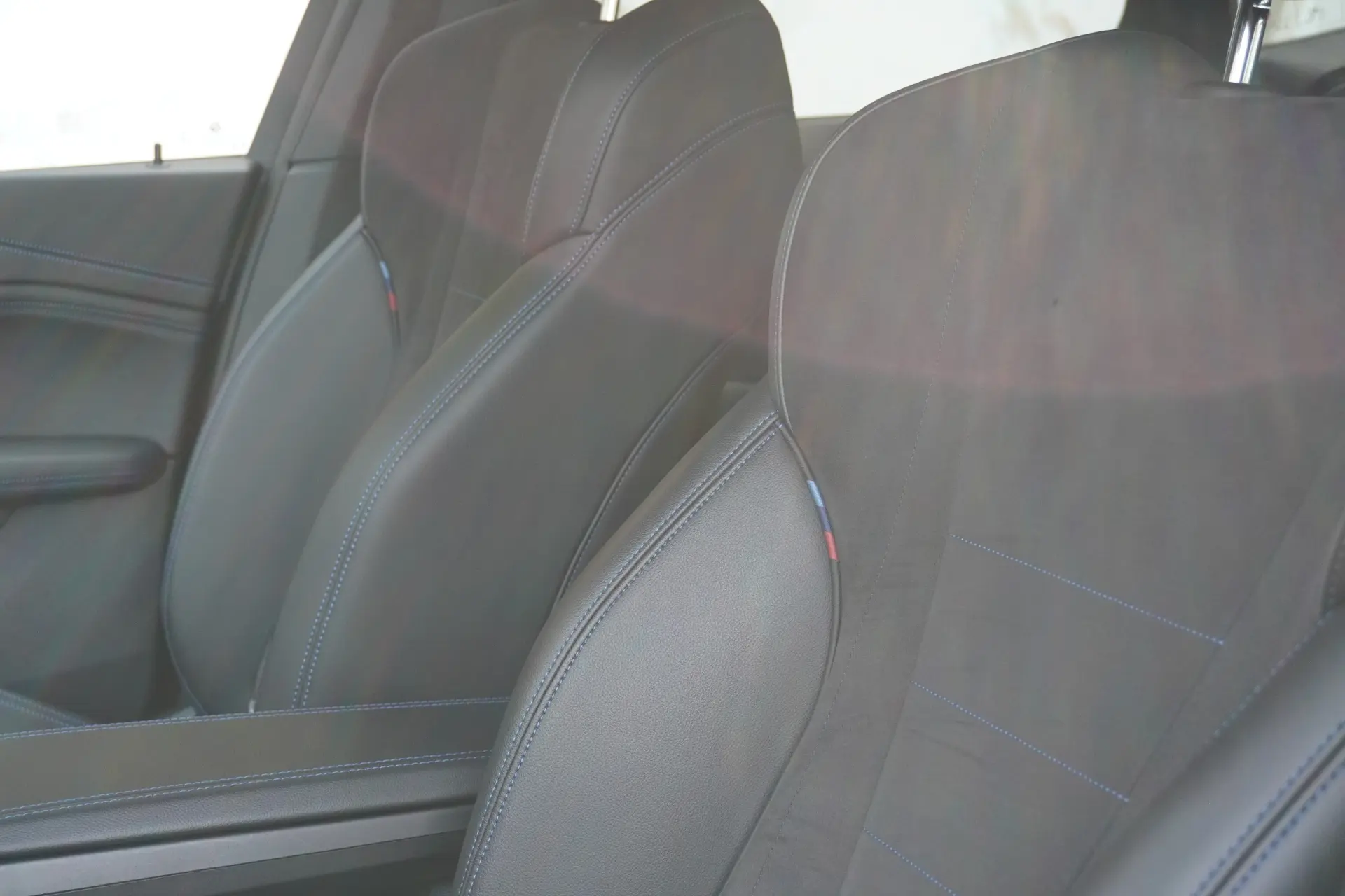 BMW 218 Active Tourer i Pack Desportivo M Auto 10