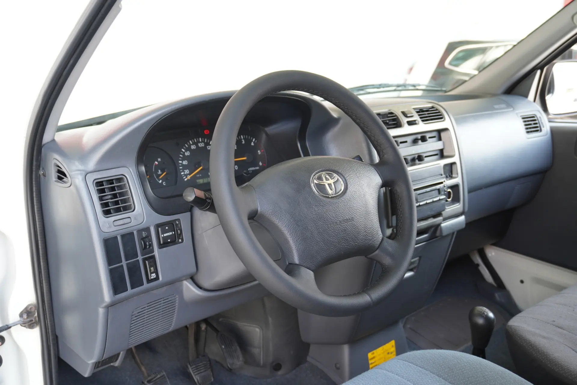 Toyota HiAce 2.5 D-4D Service 2.8T 9