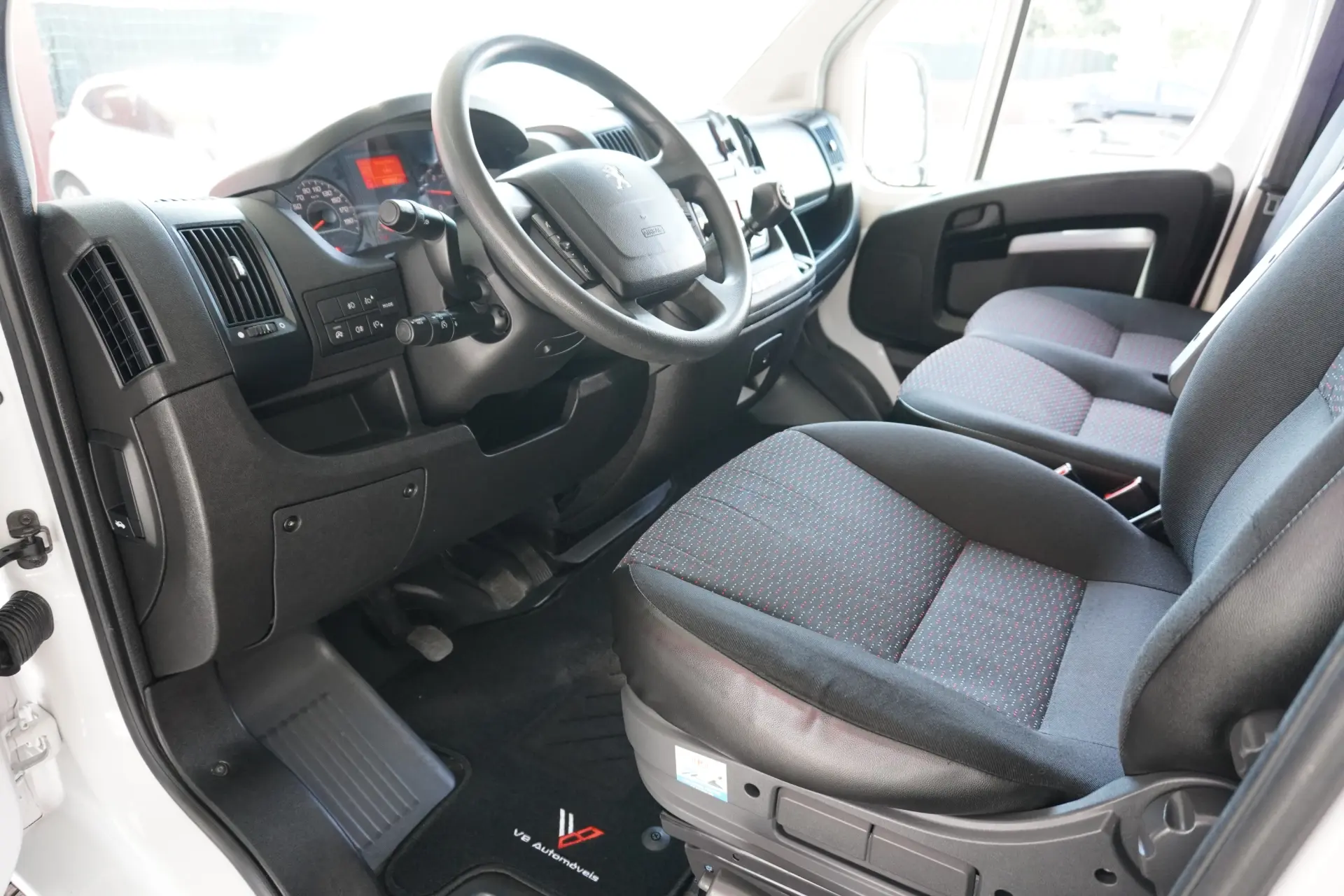 Peugeot Boxer HDi L1H1 S&S Active 11