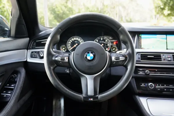 BMW 525 d Pack M Auto 14