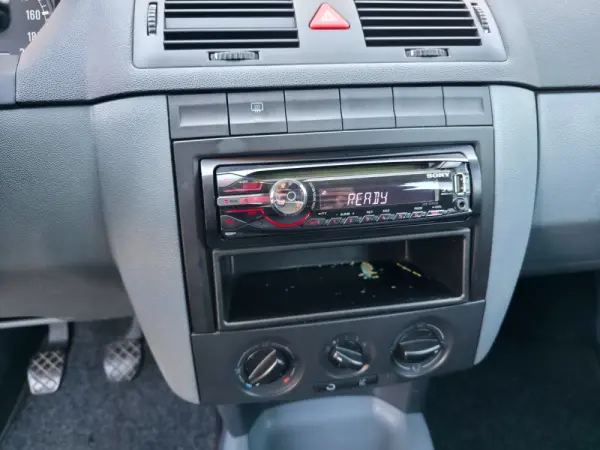 Skoda Fabia 1.2 Classic AC 10