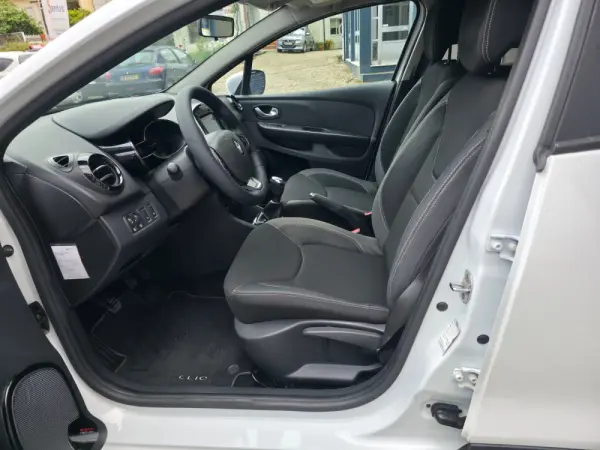 Renault Clio Sport Tourer 0.9 TCe Limited Edition 9