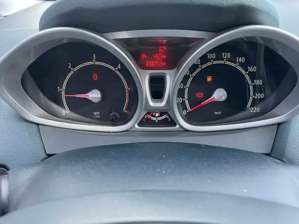 Ford Fiesta 1.4 TDCI Titanium 14