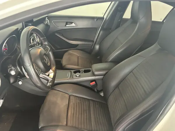 Mercedes-Benz A 180 d 7G-DCT AMG Line 7