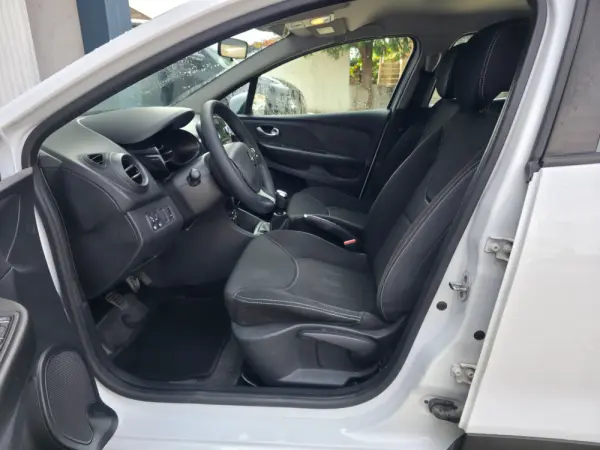 Renault Clio 1.5 dCi Zen 11