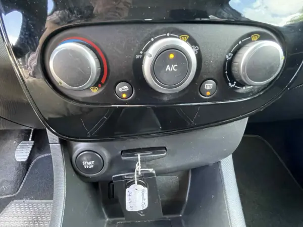 Renault Clio Sport Tourer 0.9 TCe Limited Edition 18