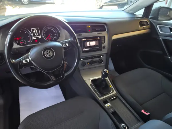 Volkswagen Golf Variant 9