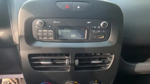 Renault Clio 1.5 dCi Comfort 14