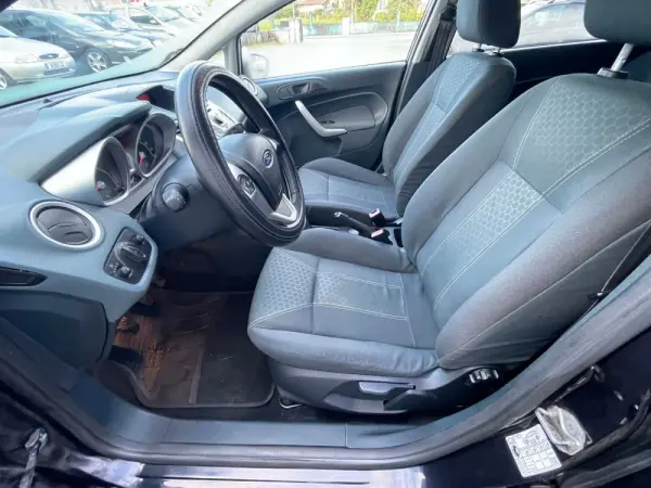 Ford Fiesta 1.4 TDCI Titanium 5