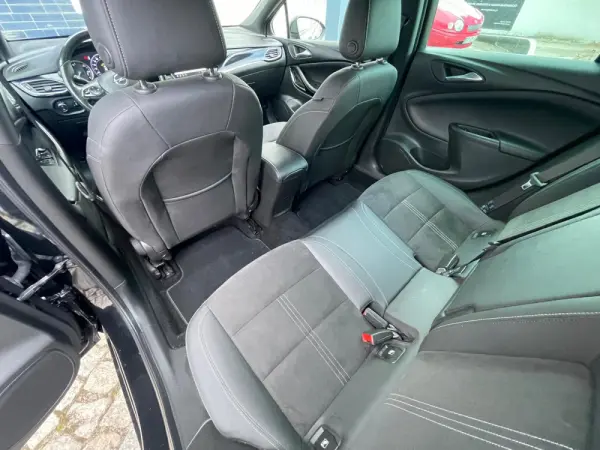 Opel Astra Sports Tourer 1.5 D Ultimate S/S 14