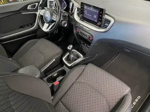 Kia Ceed 1.0 T-GDi Drive 7