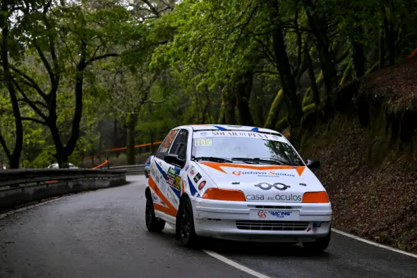 Fiat Punto Sport 16V 9