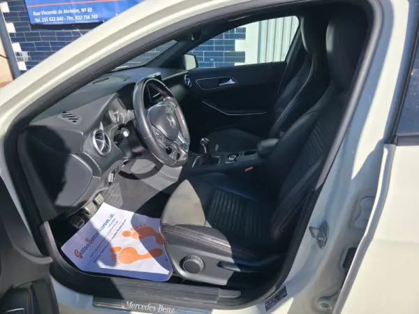 Mercedes-Benz A 180 d AMG Line 9