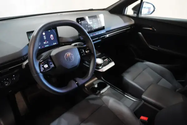 MG MG4 64 kWh Luxury 7