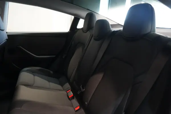 Tesla Model 3 Tração Traseira 14