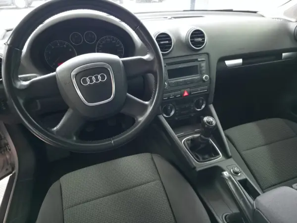Audi A3 Sportback 1.4 TFSi Attraction 4