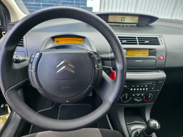 Citroën C4 1.4 16V SX 9