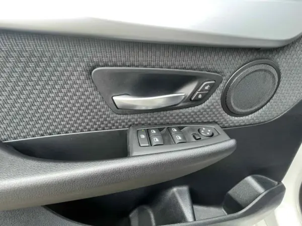 BMW 216 Gran Tourer d 26